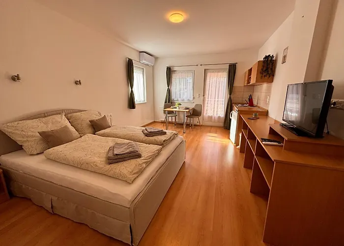 Akacfa B&B