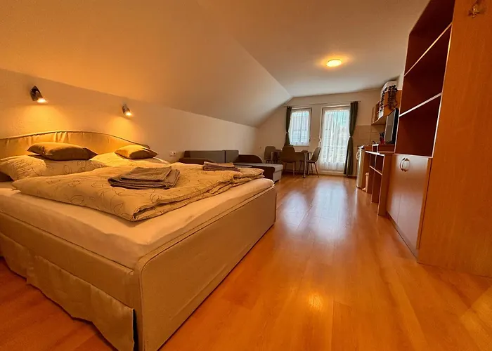 Akacfa B&B